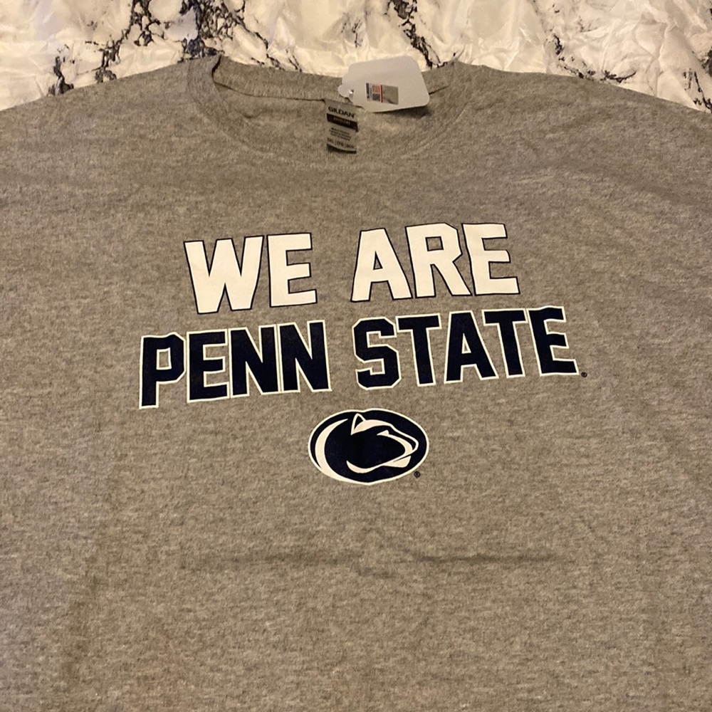 I’m selling a penny state Gildan short sleeve NWT 3XL